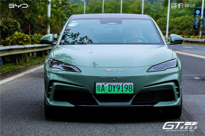 6GT：性能与个性兼备的首车选择尊龙AG人生就是博比亚迪海豹0(图1)