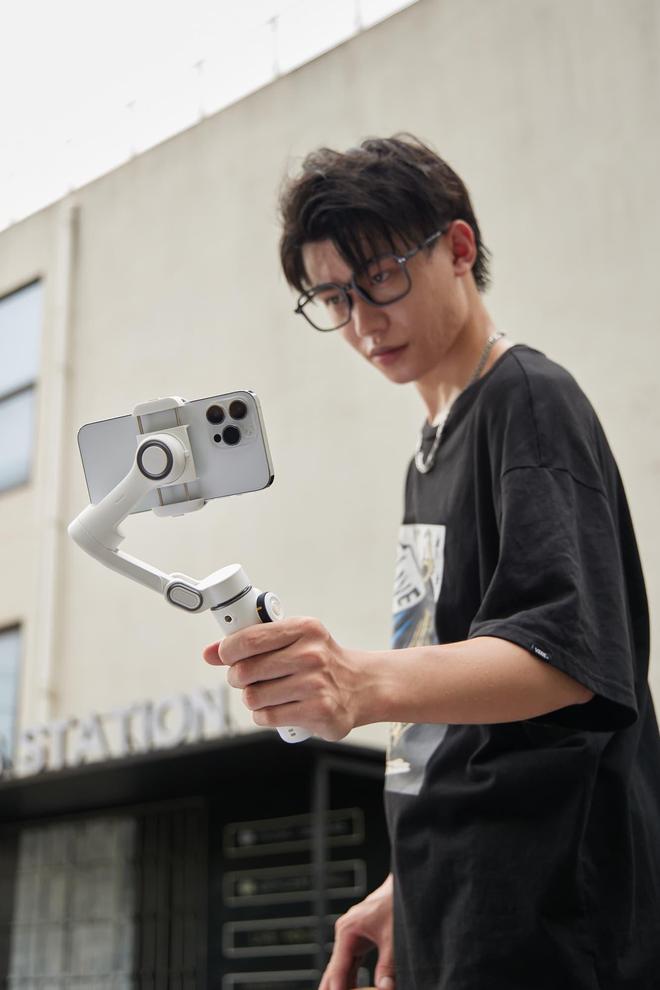 定器十大品牌机型汇总分析尊龙凯时app手机云台稳(图2)